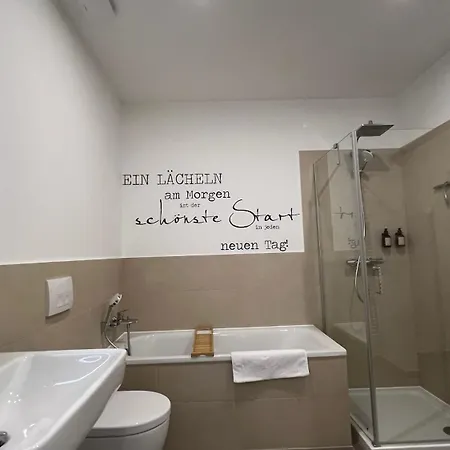 Apartment Neu! City-loft-apartment Im Goethe Palais I 5p I Lift I Parkplatz I Zentrum I Helios Aue (Saxony)