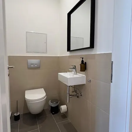 Neu! City-loft-apartment Im Goethe Palais I 5p I Lift I Parkplatz I Zentrum I Helios *