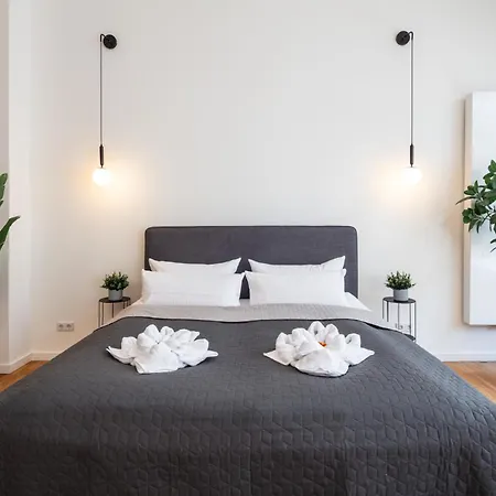 Apartment Neu! City-loft-apartment Im Goethe Palais I 5p I Lift I Parkplatz I Zentrum I Helios *