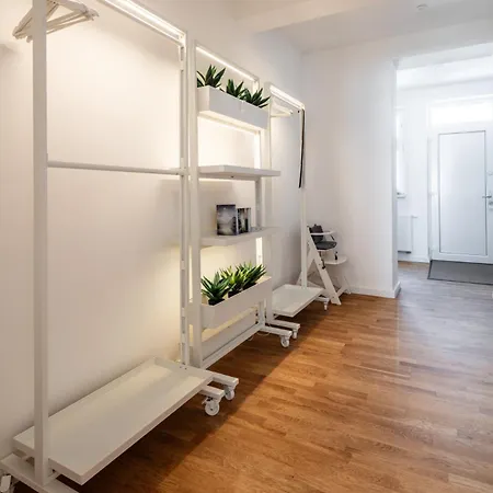 Apartment Neu! City-loft-apartment Im Goethe Palais I 5p I Lift I Parkplatz I Zentrum I Helios